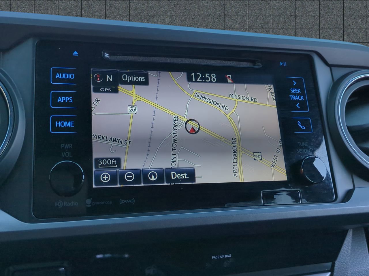 Used 2018 Toyota Tacoma TRD Sport image 21