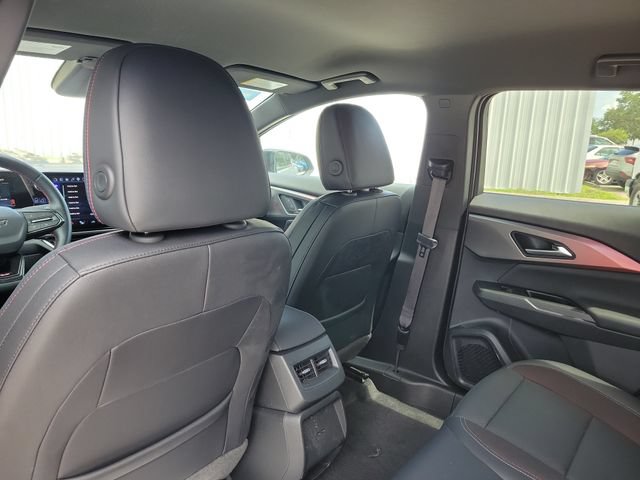 Used 2024 Chevrolet Equinox EV RS FWD image 17