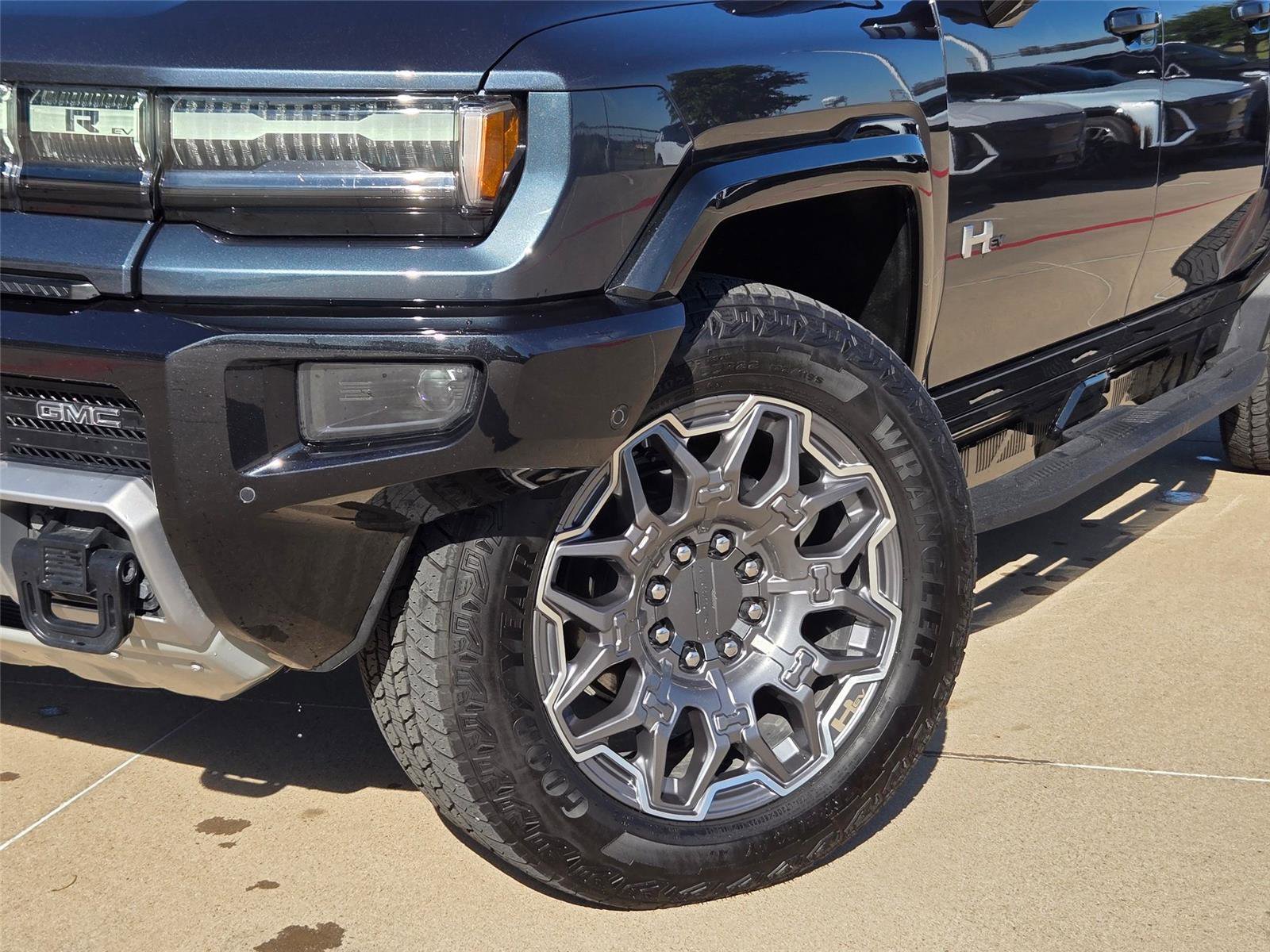 Used 2025 GMC Hummer EV 3X image 7