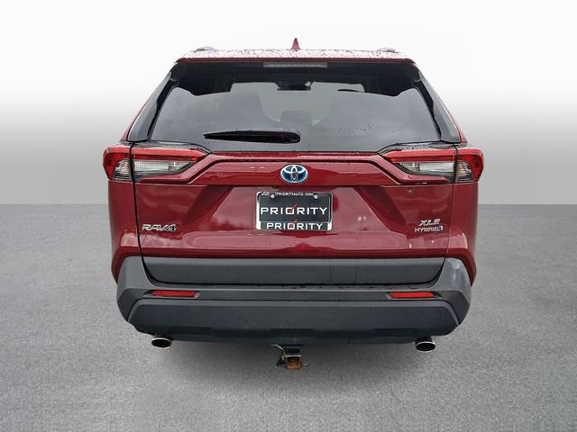 Used 2024 Toyota RAV4 XLE w/ Convenience Package image 5