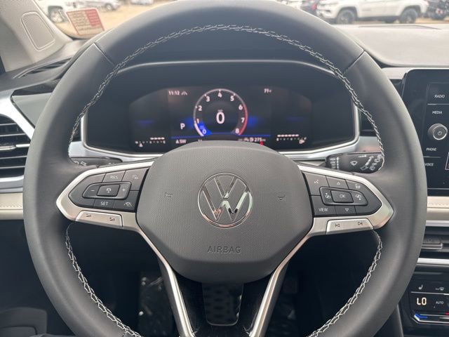 New 2025 Volkswagen Taos SE image 37