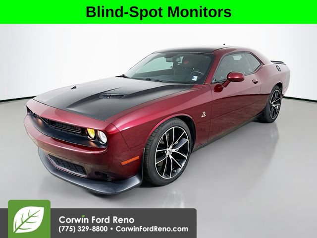 Used 2017 Dodge Challenger R/T Scat Pack w/ Leather Interior Group RWD image 3