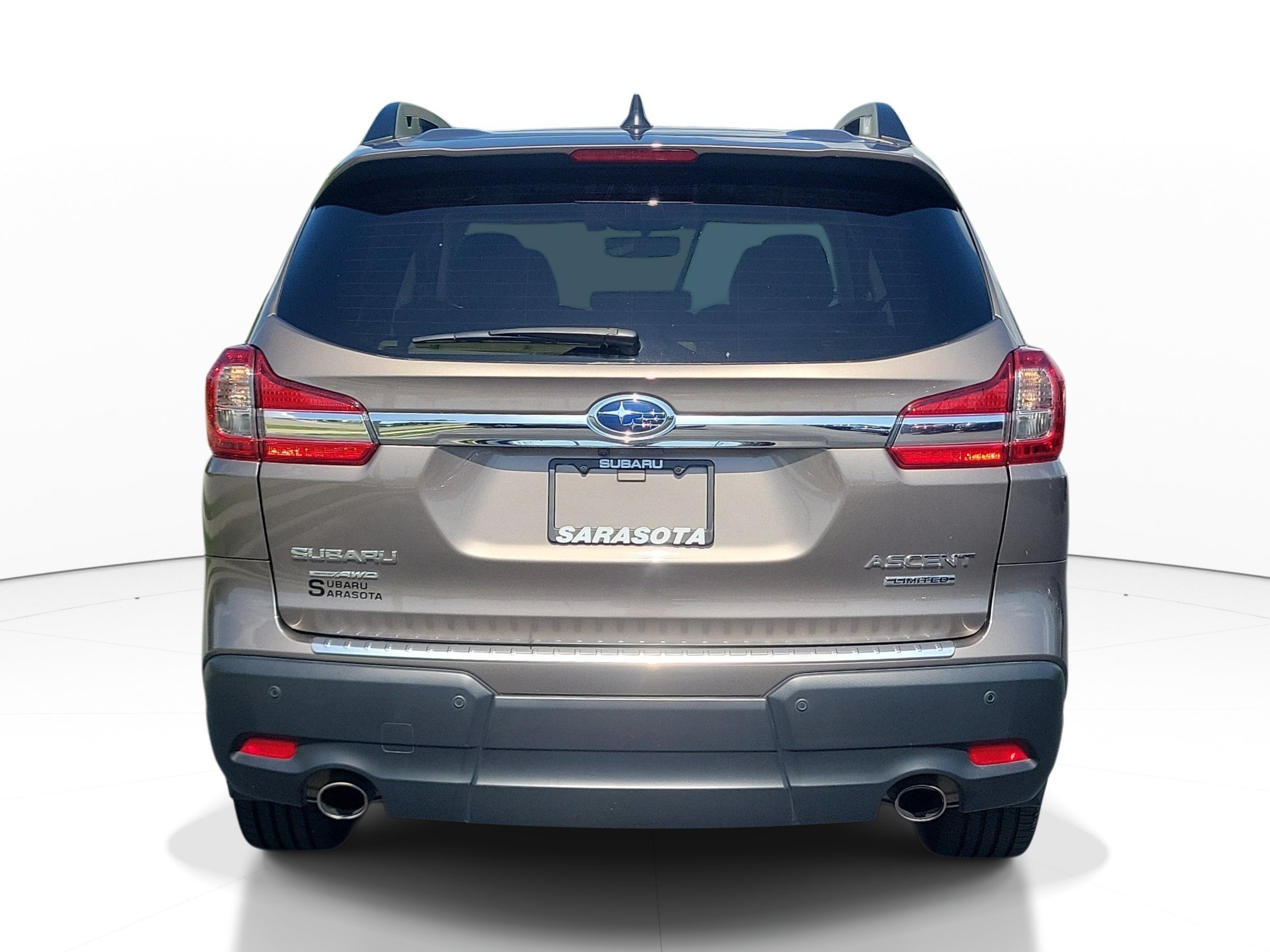 Used 2022 Subaru Ascent Limited w/ Technology Package AWD/4WD image 5