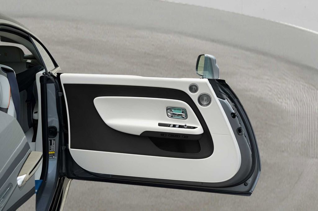 Certified 2024 Rolls-Royce Spectre w/ Spectre Launch Package image 15