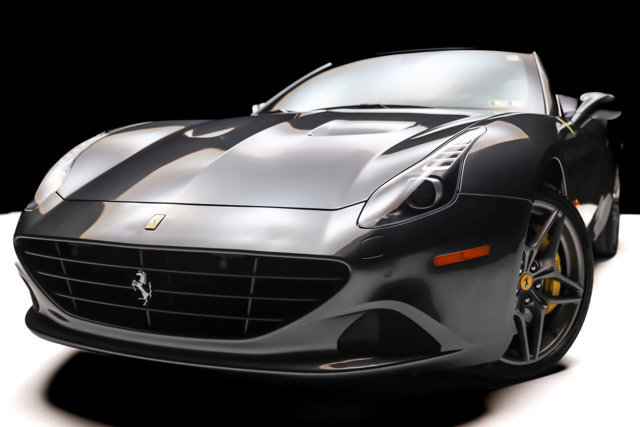 Used 2016 Ferrari California T image 20