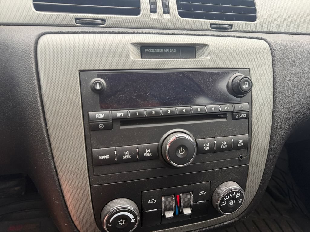 Used 2009 Chevrolet Impala Police FWD image 24
