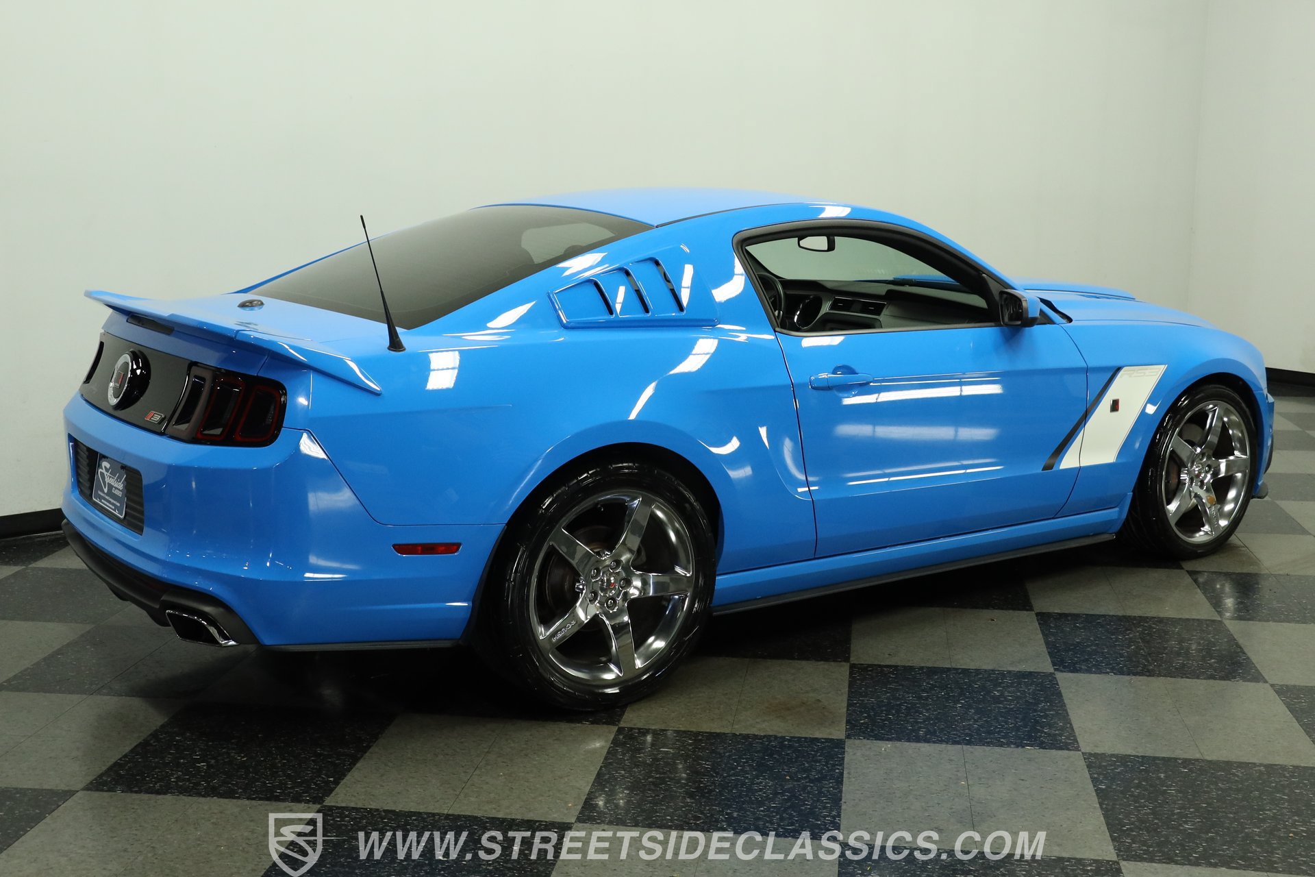 Used 2013 Ford Mustang GT Premium w/ GT Track Pkg RWD image 12