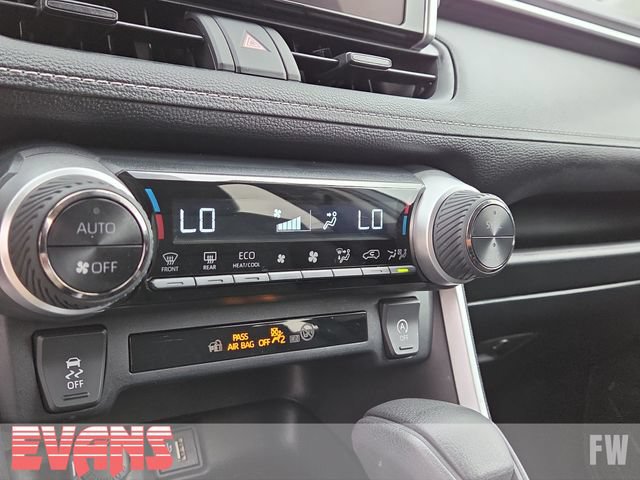 Used 2023 Toyota RAV4 XLE AWD/4WD image 9