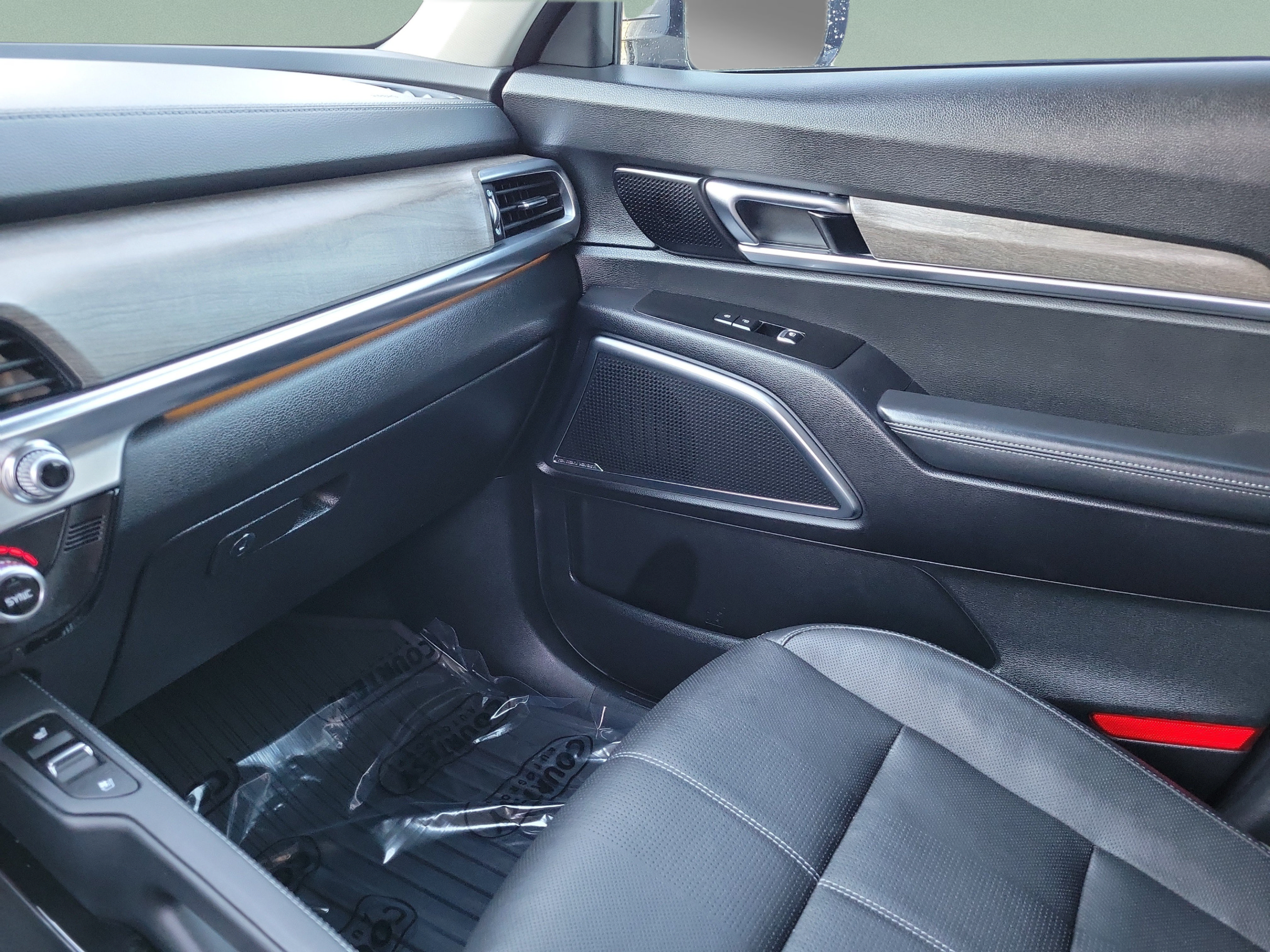 Certified 2022 Kia Telluride SX FWD image 25