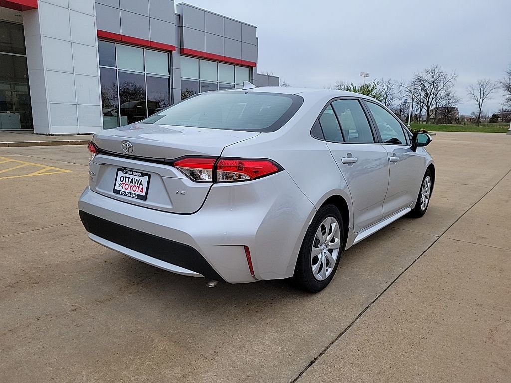Used 2021 Toyota Corolla LE image 5