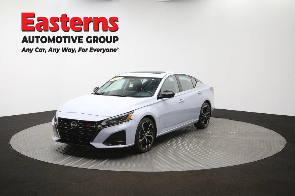 Used 2023 Nissan Altima 2.5 SR w/ SR Premium Package FWD image 56