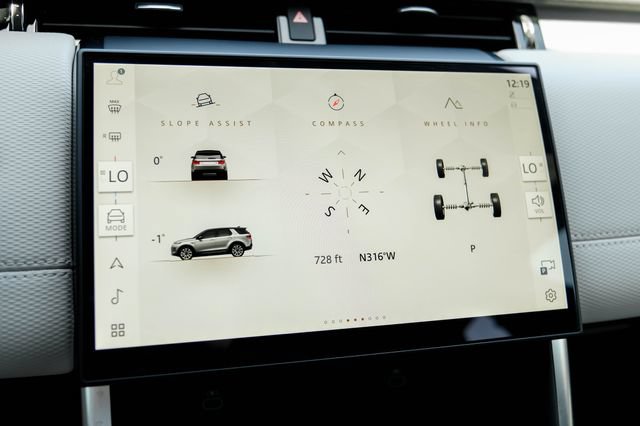 New 2026 Land Rover Discovery Sport Landmark AWD/4WD image 42