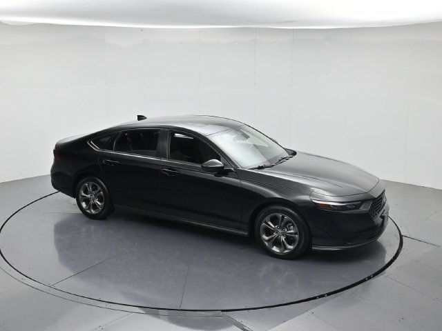 Used 2024 Honda Accord EX image 40