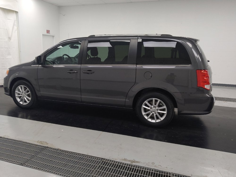 Used 2020 Dodge Grand Caravan SXT image 3
