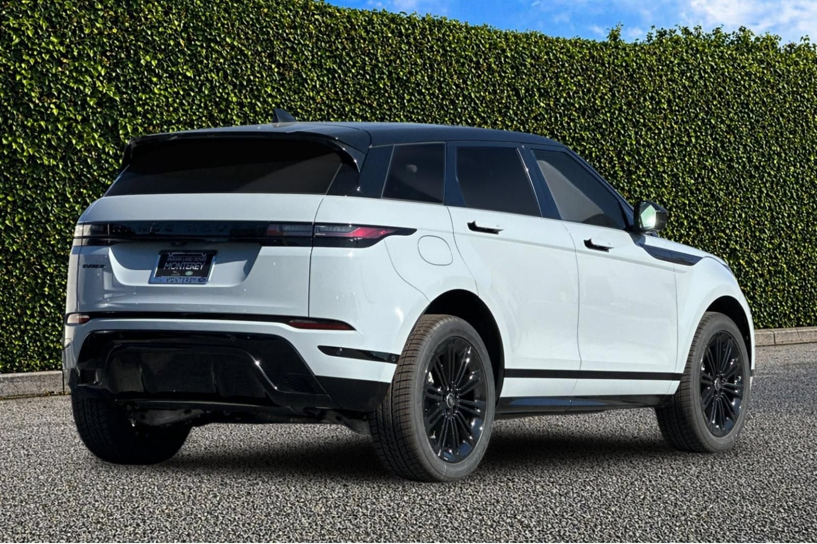 New 2026 Land Rover Range Rover Evoque Dynamic SE AWD/4WD image 6