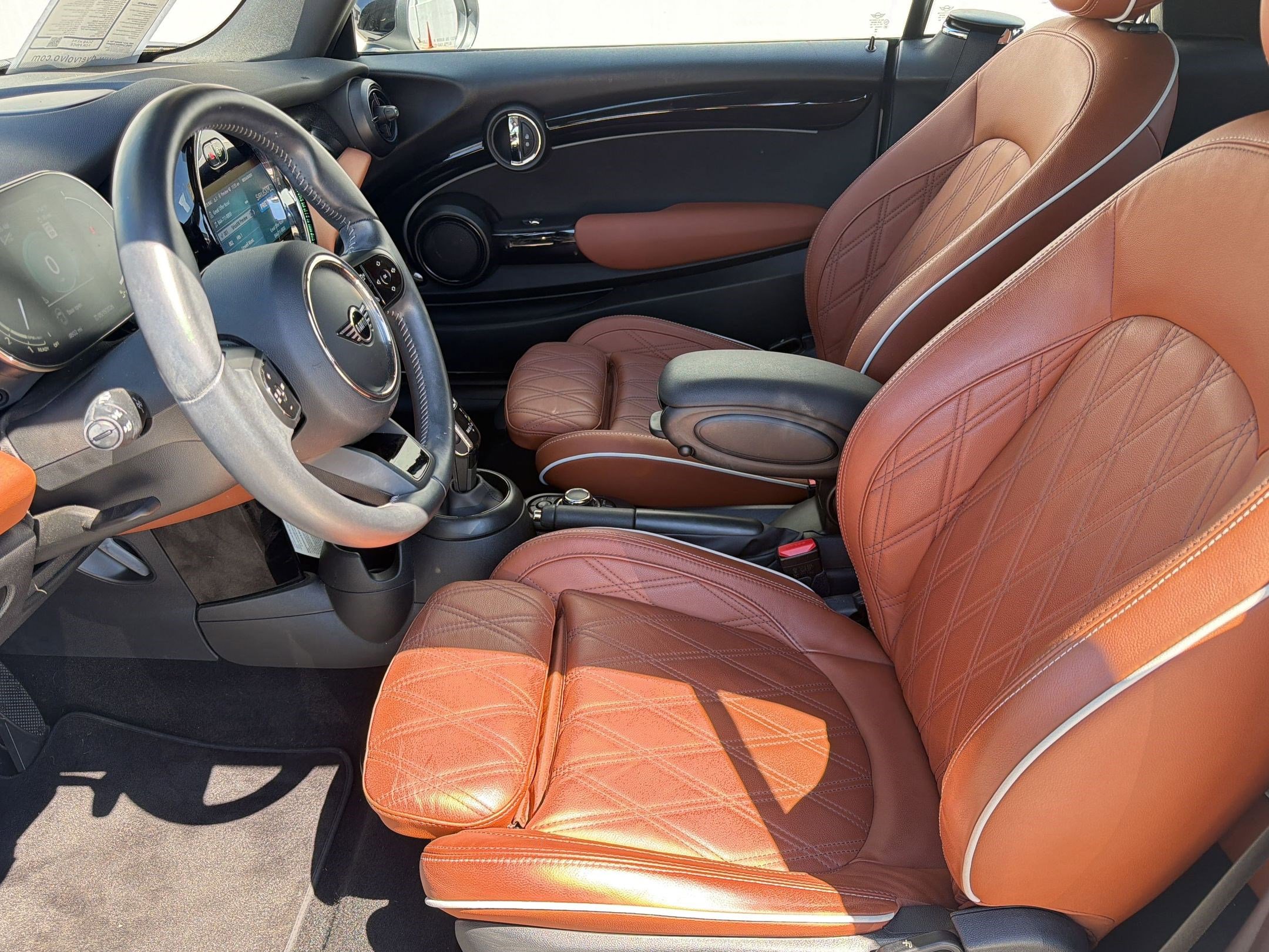 Used 2024 MINI Cooper S w/ Signature Upholstery Package FWD image 5