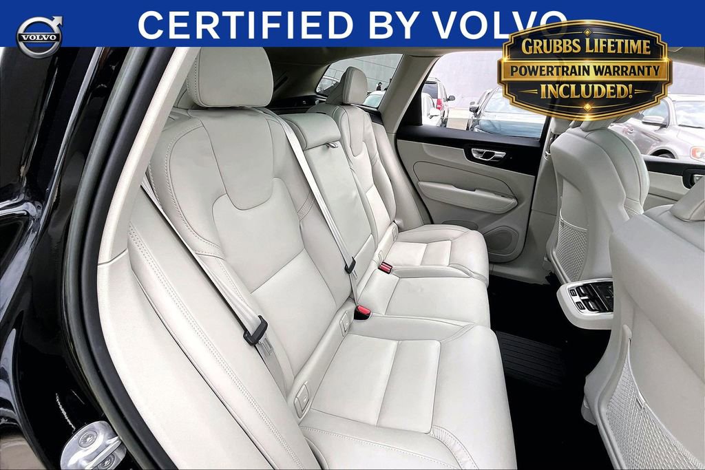Used 2023 Volvo XC60 B6 Ultimate w/ Protection Package Premier AWD/4WD image 35