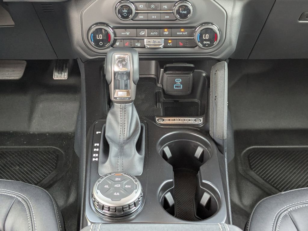 New 2025 Ford Bronco Badlands image 28