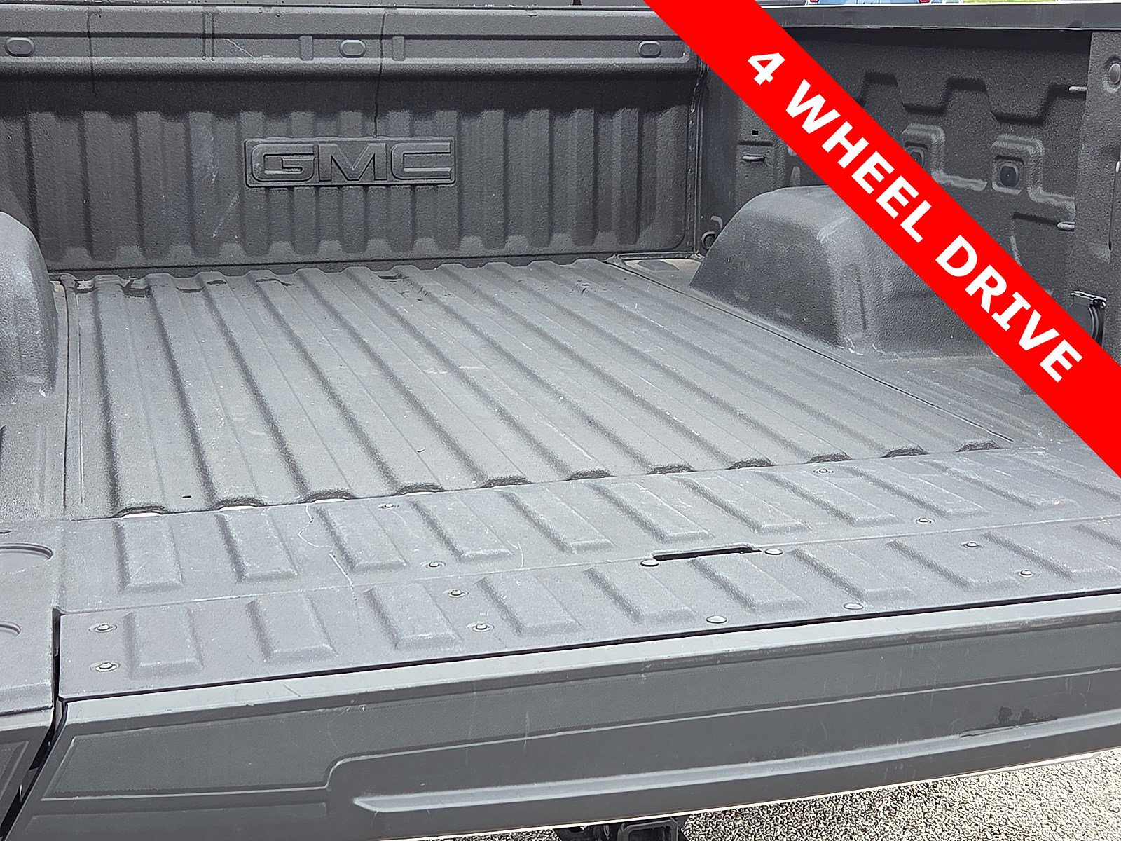 Used 2023 GMC Sierra 1500 SLT image 9