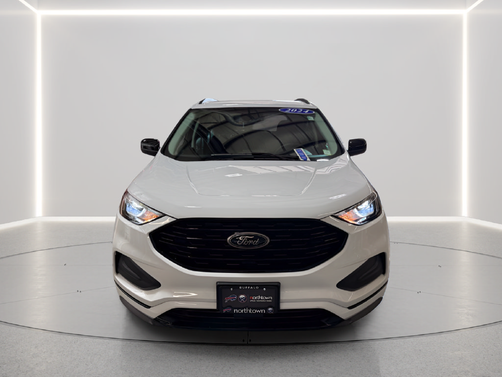 Used 2024 Ford Edge SE w/ Black Appearance Package AWD/4WD image 6