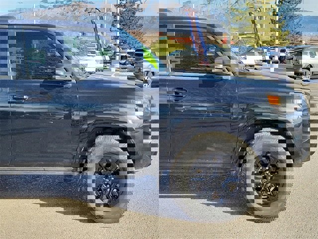 Used 2021 Toyota 4Runner SR5 Premium image 2