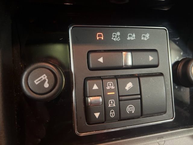 Used 2016 Land Rover LR4 HSE LUX image 33