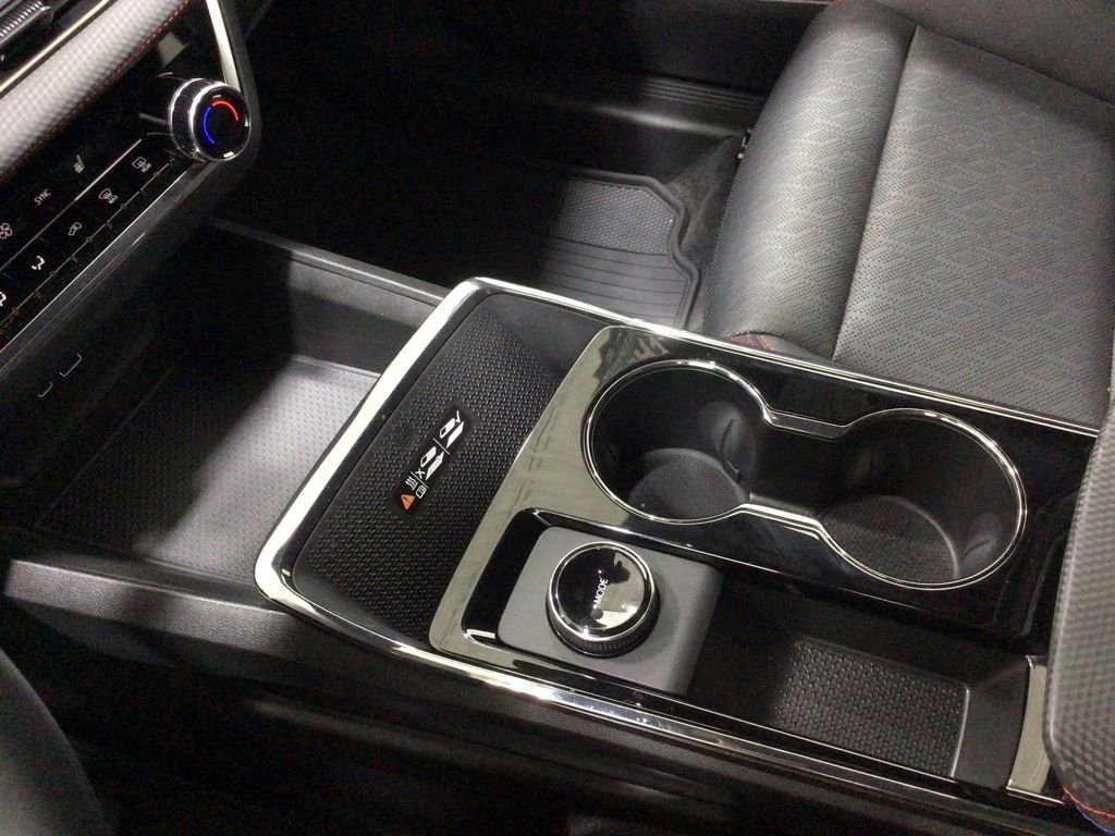 Used 2025 Chevrolet Equinox RS w/ Safety and Technology Package image 15