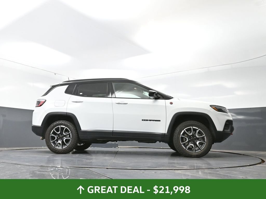 Used 2025 Jeep Compass Trailhawk w/ Trailer Tow Group image 53