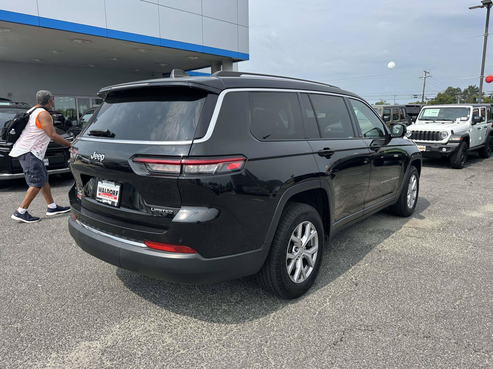 Used 2021 Jeep Grand Cherokee L Limited AWD/4WD image 8