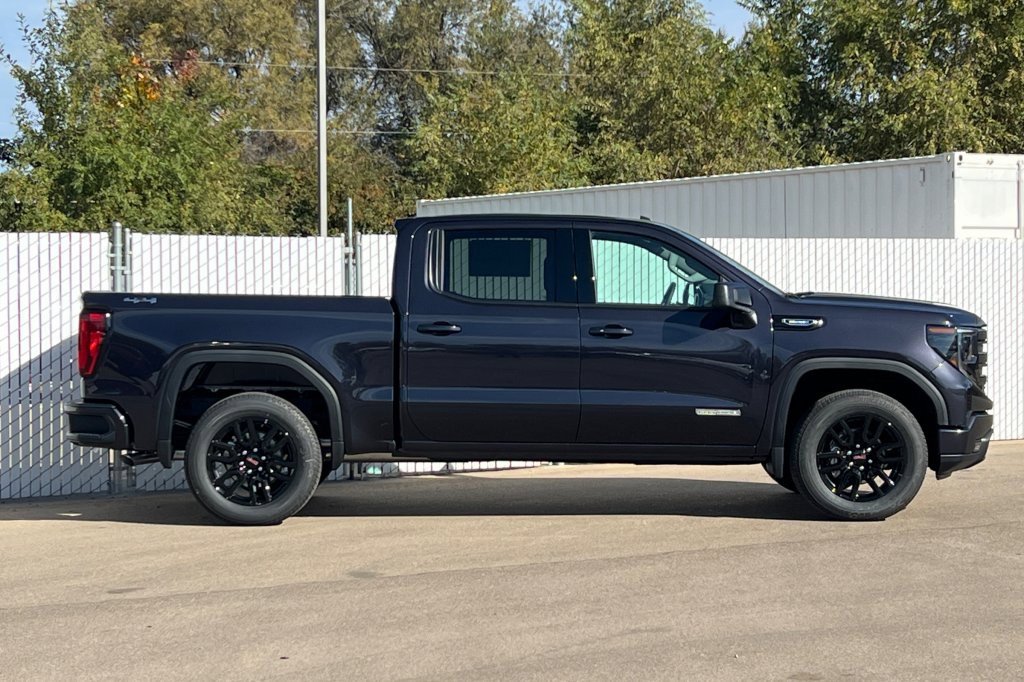 New 2026 GMC Sierra 1500 Elevation image 3