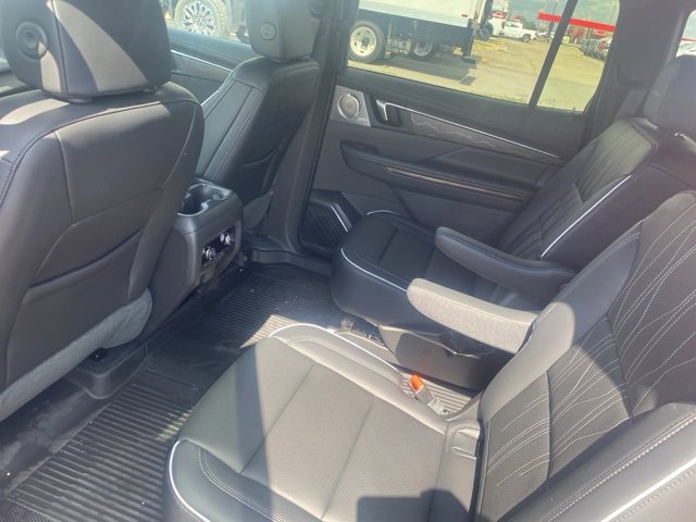 New 2026 Buick Enclave Avenir w/ Super Cruise Package image 11