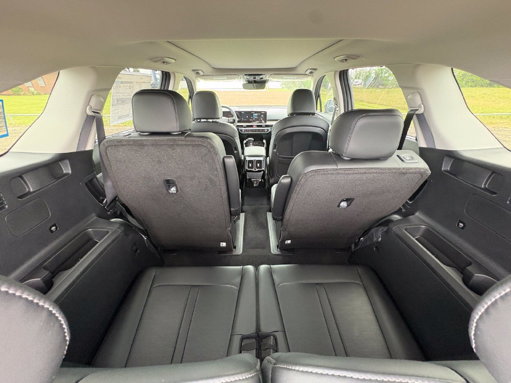 New 2026 Kia Sorento SX AWD/4WD image 13