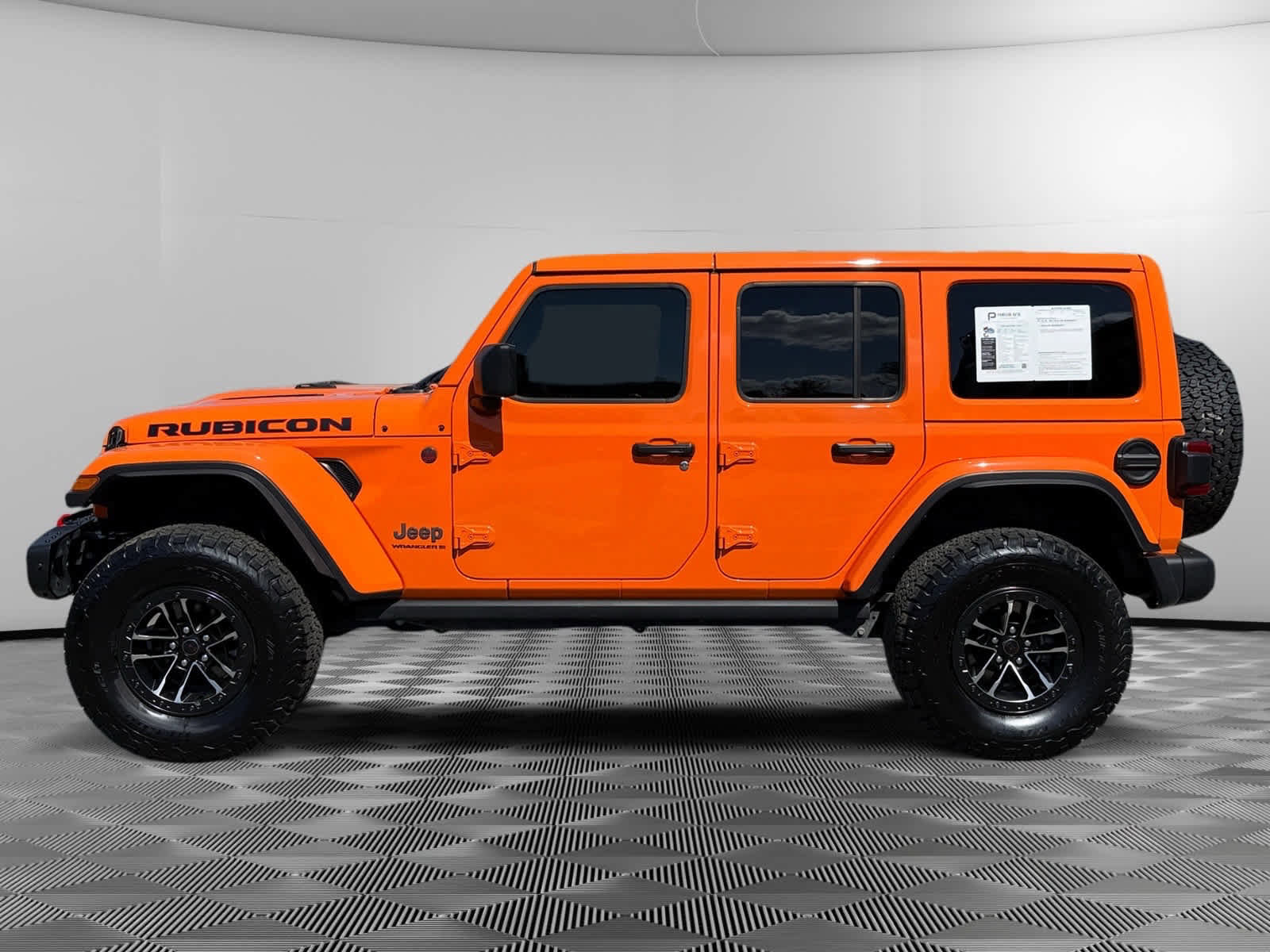 Used 2025 Jeep Wrangler Unlimited Rubicon AWD/4WD image 2