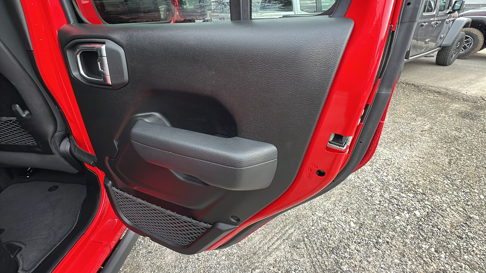 Used 2025 Jeep Wrangler Unlimited Rubicon 4xe image 20