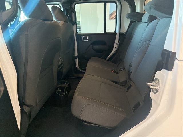 New 2026 Jeep Gladiator Sport AWD/4WD image 17