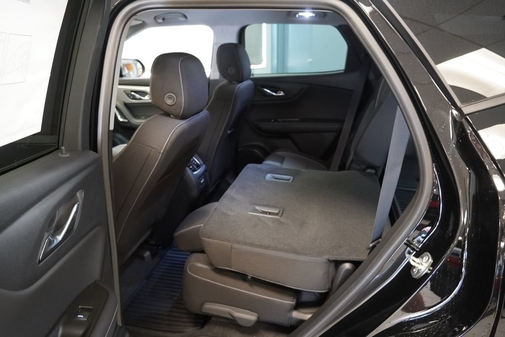 New 2026 Chevrolet Blazer LT w/ Convenience Package FWD image 19
