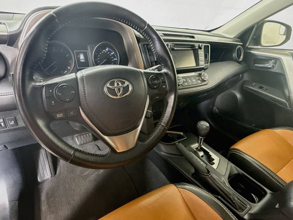 Certified 2017 Toyota RAV4 XLE FWD image 11