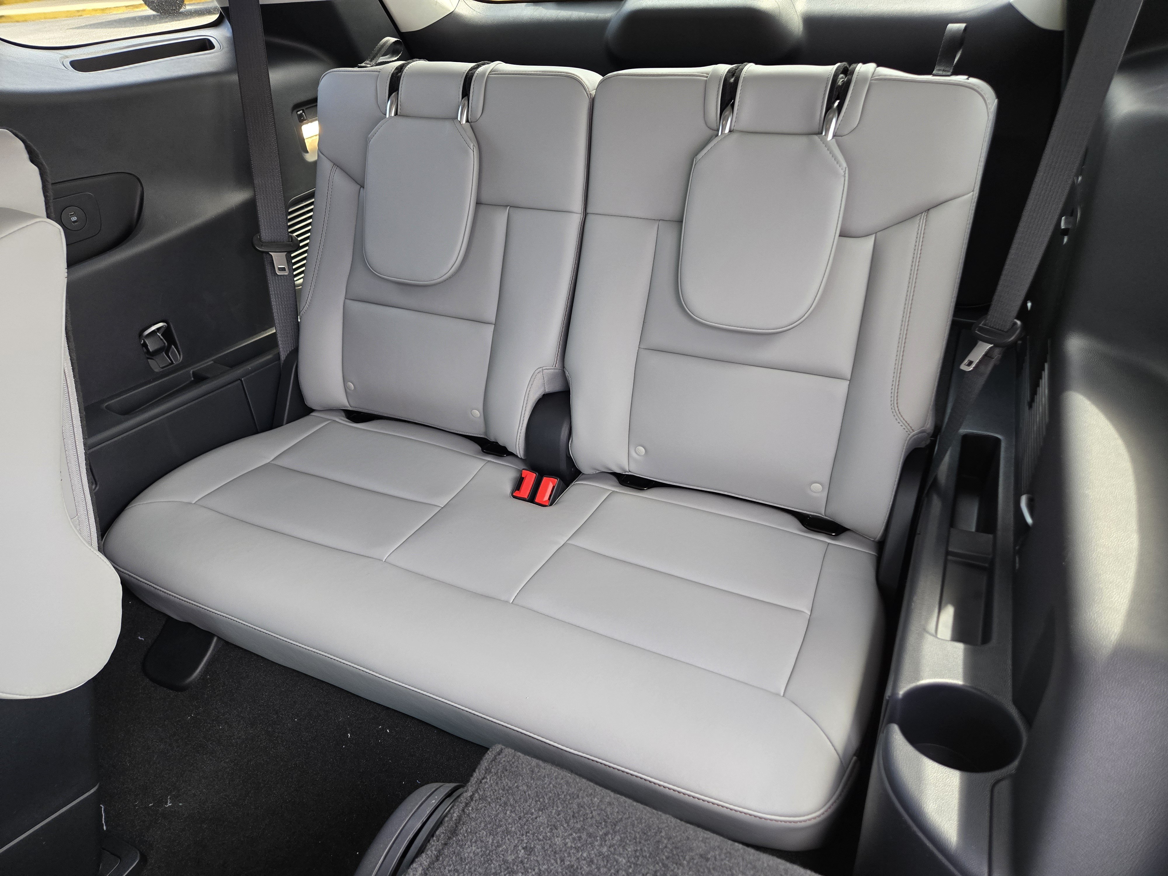 New 2026 Ford Explorer Active w/ Active Comfort Package RWD image 18