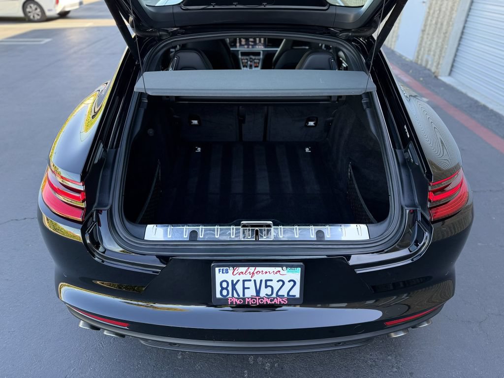 Used 2018 Porsche Panamera 4S Executive AWD/4WD image 28