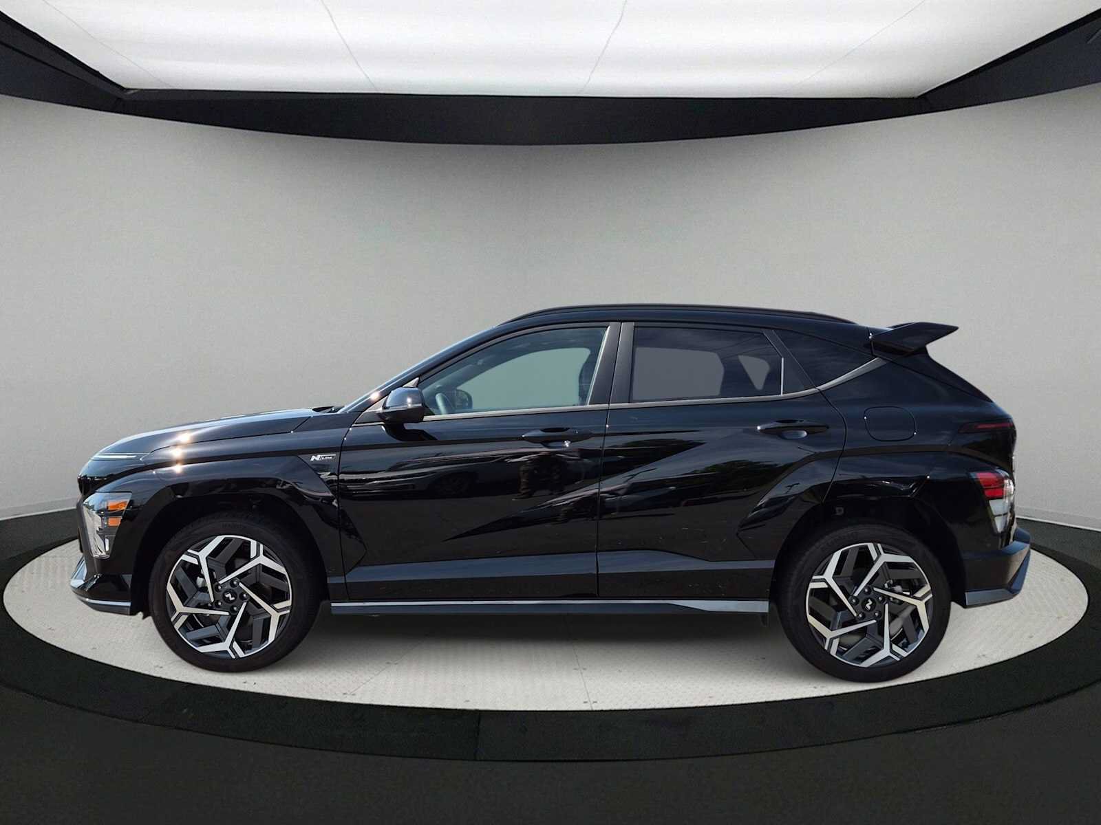 Used 2024 Hyundai Kona N Line AWD/4WD image 5