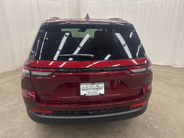 New 2025 Jeep Grand Cherokee Laredo image 24