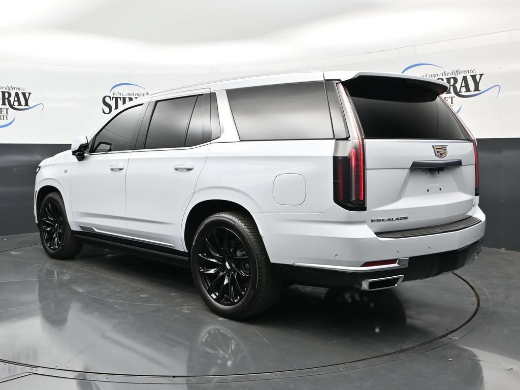 Used 2026 Cadillac Escalade Luxury w/ Touring Package AWD/4WD image 5