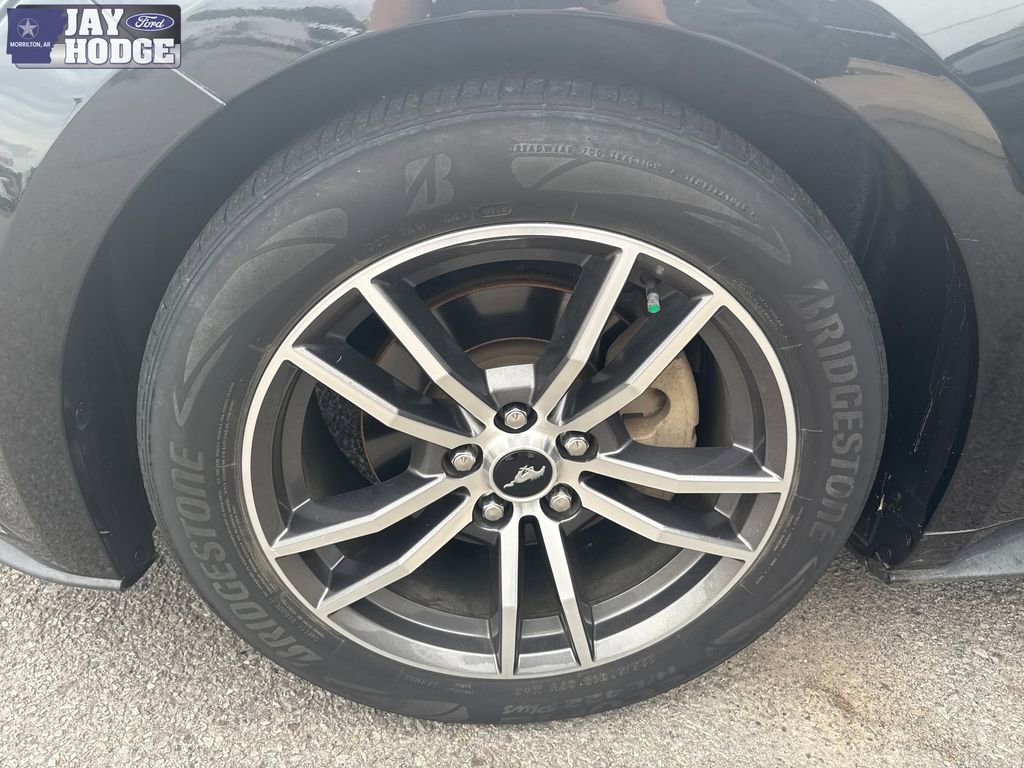 Used 2017 Ford Mustang Premium RWD image 30