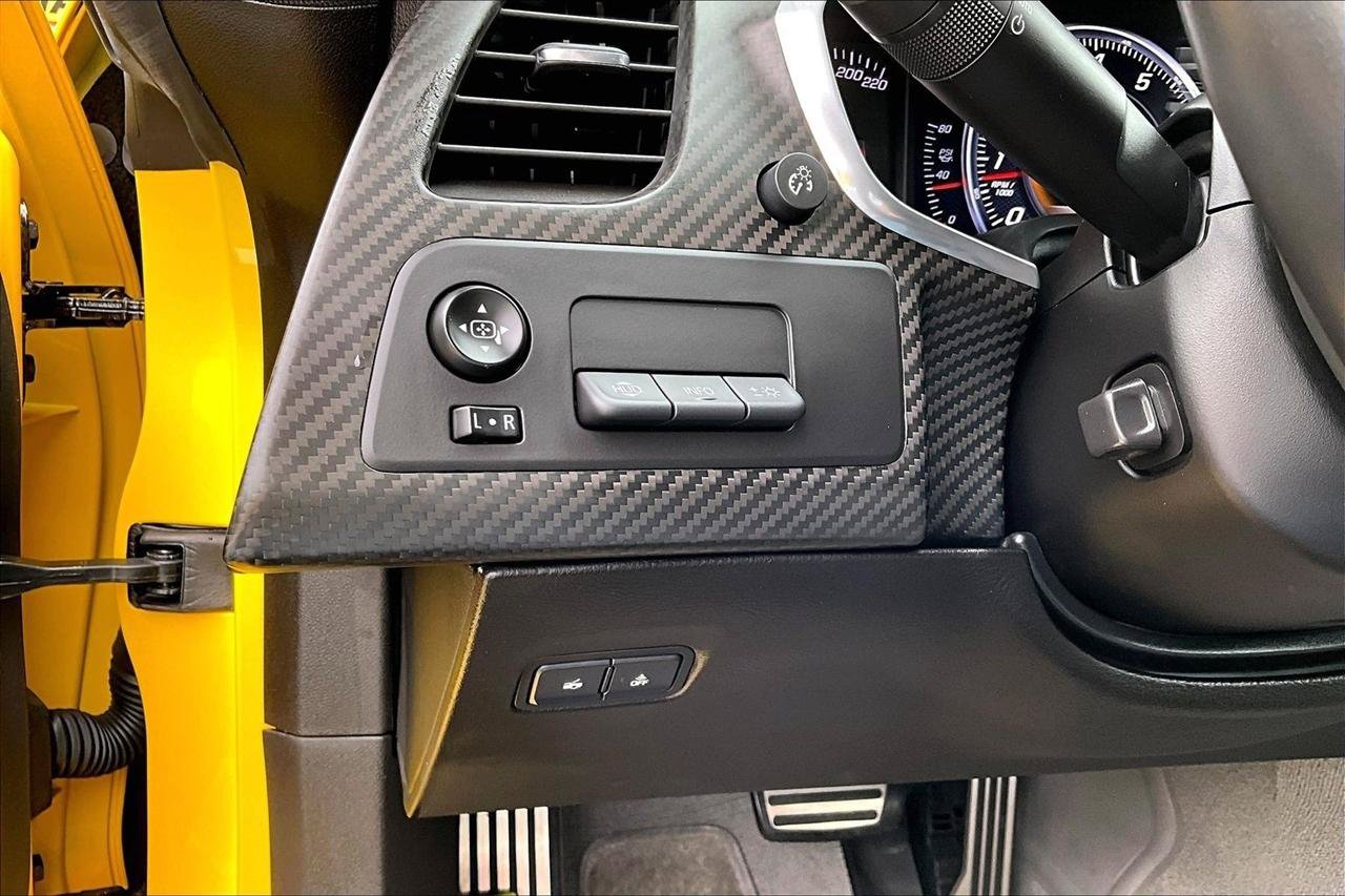 Used 2019 Chevrolet Corvette Z06 RWD image 34