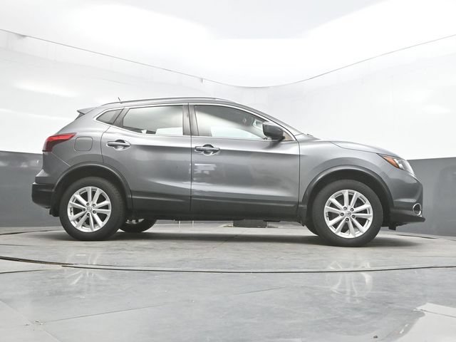 Used 2017 Nissan Rogue Sport SV w/ SV All-Weather Package AWD/4WD image 48