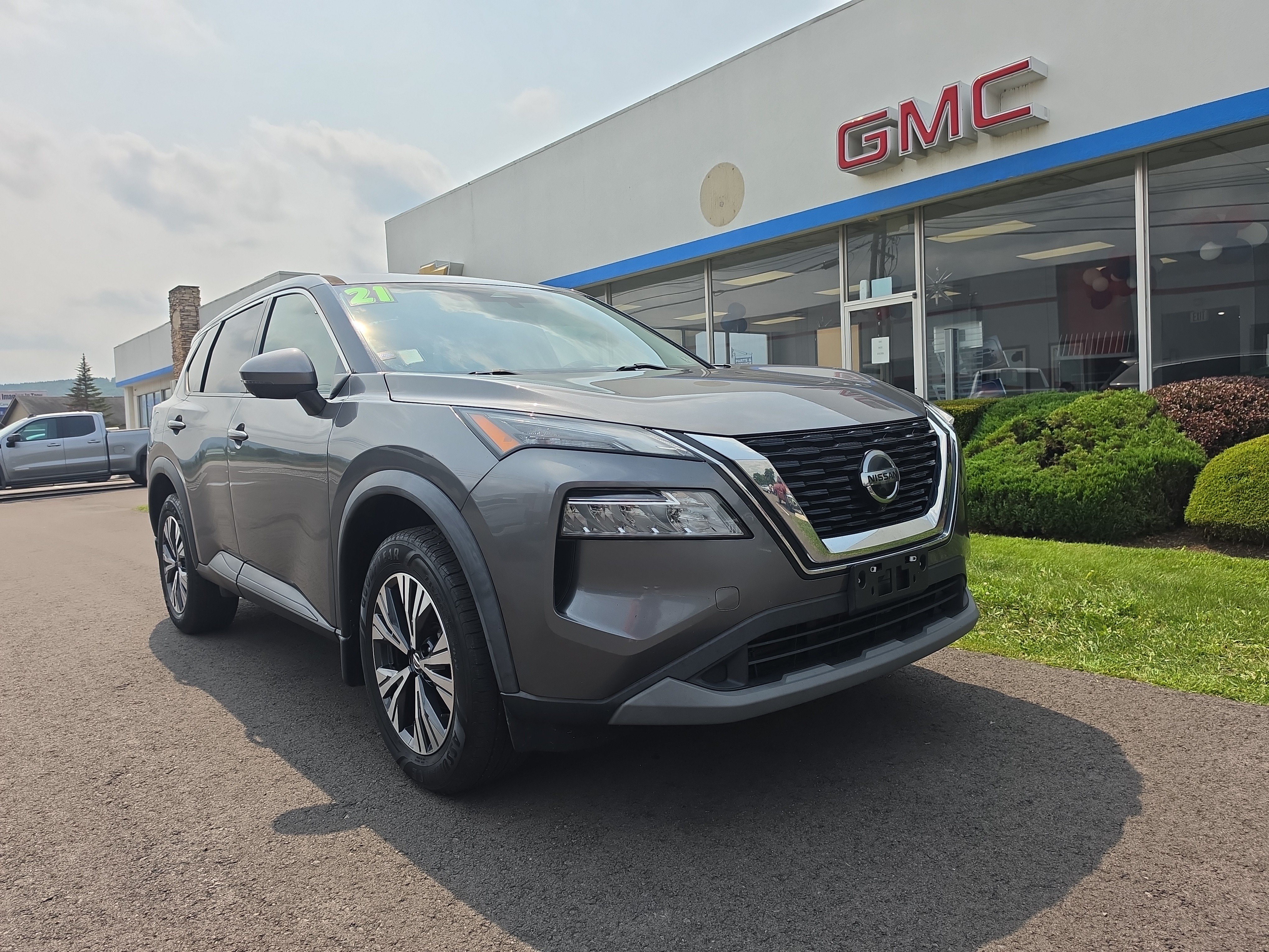 Used 2021 Nissan Rogue SV