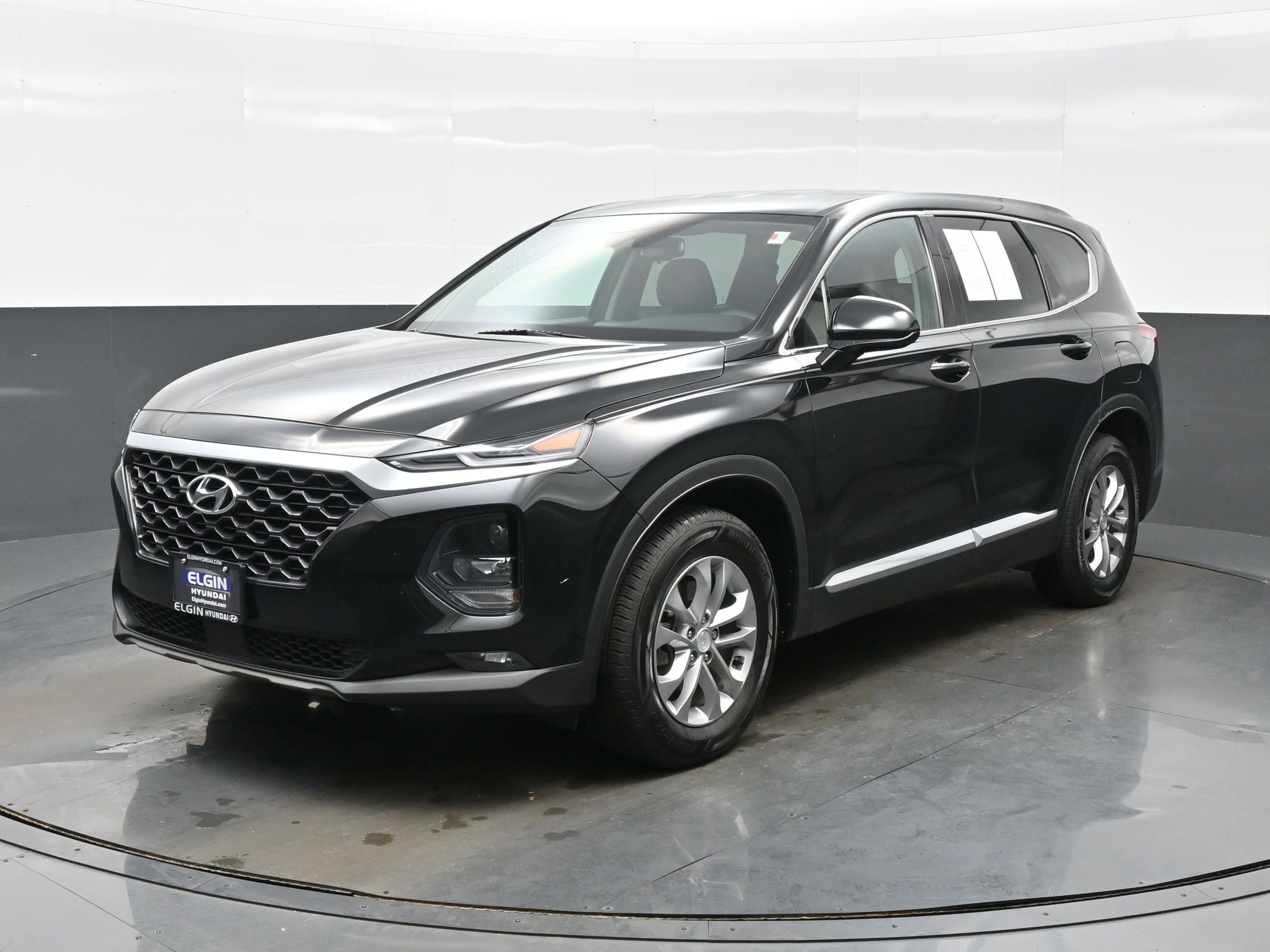 Used 2020 Hyundai Santa Fe SEL FWD image 2