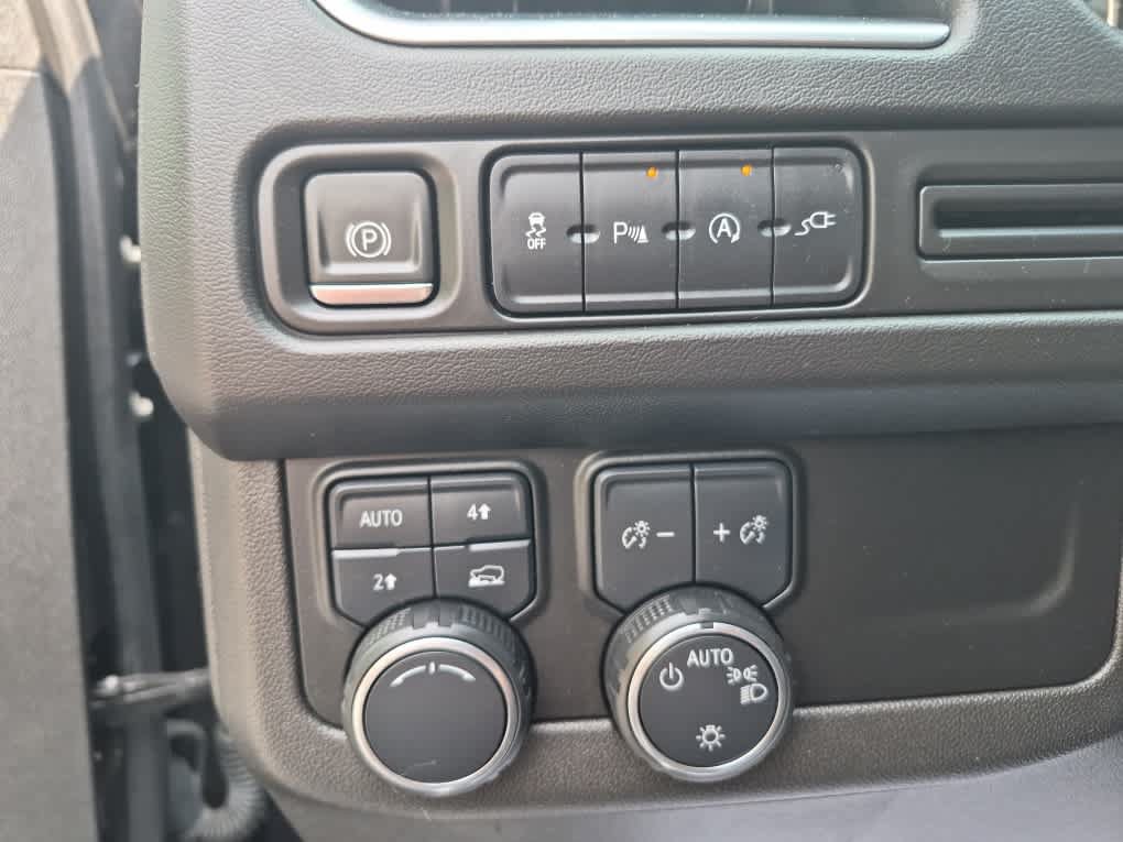 Used 2021 Chevrolet Tahoe LT AWD/4WD image 16