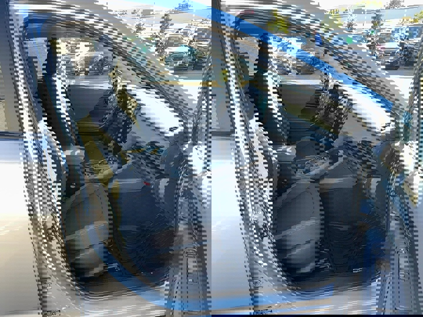 Certified 2025 Subaru Crosstrek 2.0i Premium image 17