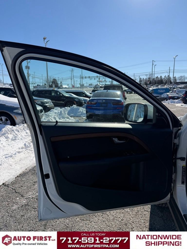 Used 2010 Volvo XC70 3.2 image 9